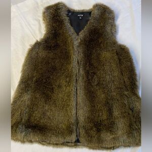 Apt. 9 Black Faux Leather-Look Vest